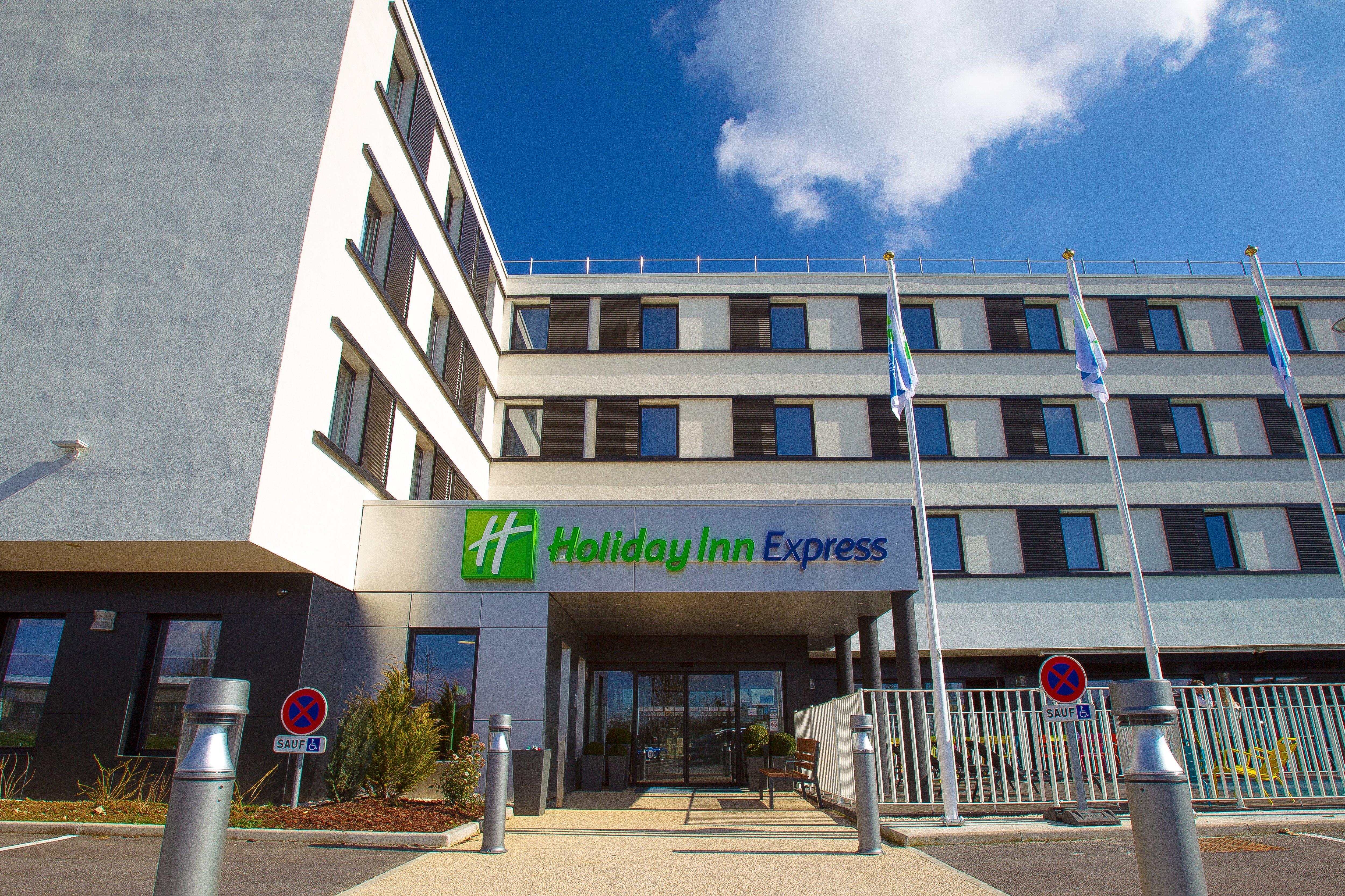 Holiday Inn Express Dijon, An Ihg Hotel Saint-Apollinaire  Ngoại thất bức ảnh